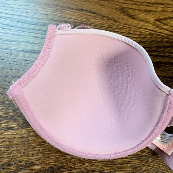 Set of two Victoria Secret Angels Lacey Bras - Picture 6 of 13